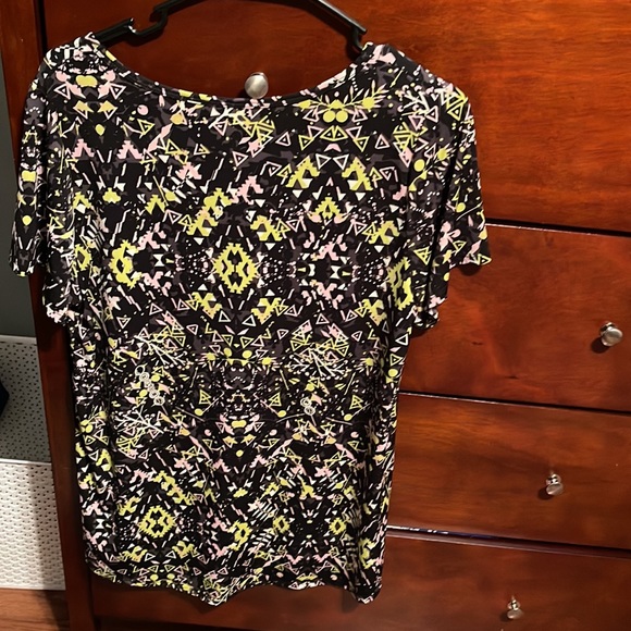 Lularoe large top, brand new, never worn - Picture 2 of 3